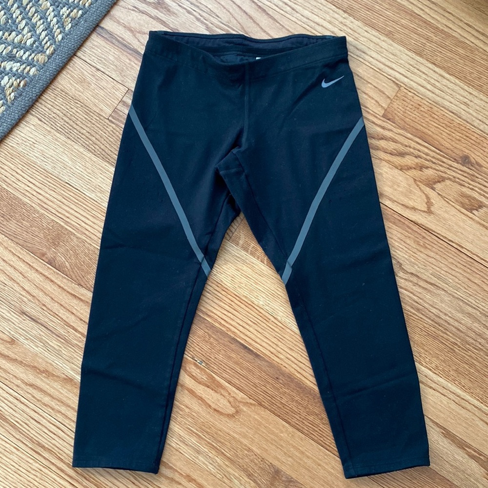 Nike Epic Lux Dri-Fit Capri Leggings